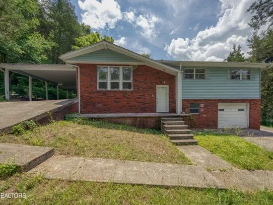 220 Industrial Park Ln, Rocky Top, TN 37769