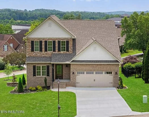 180 Hatteras Cir, Lenoir City, TN 37772